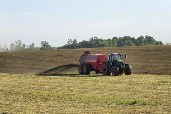 Manure spreaders